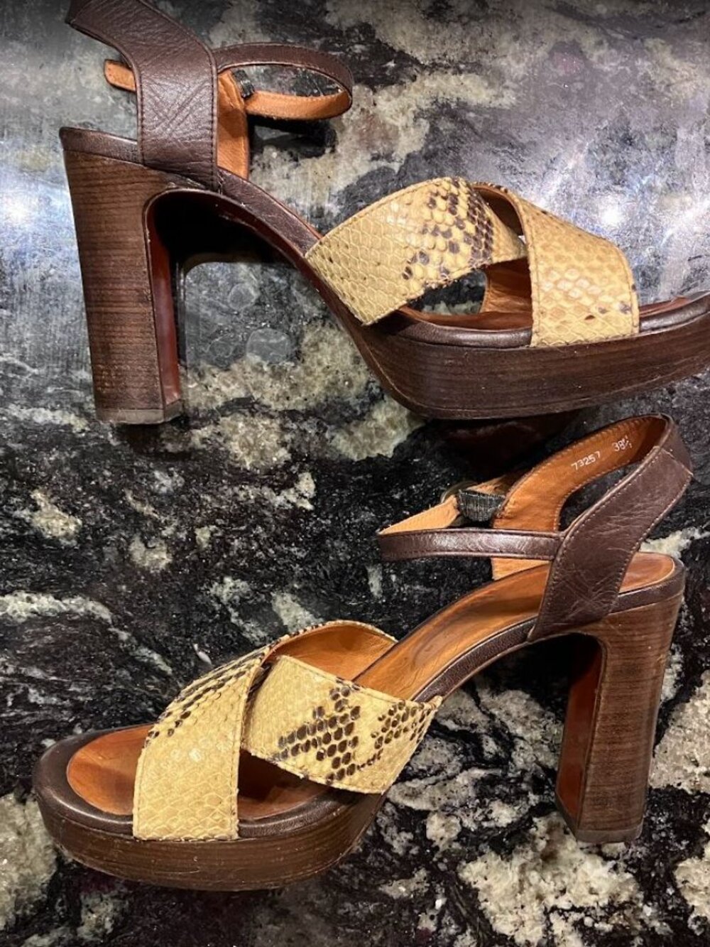 Chie Mahara Cafra Platform Sandal - Picture 2 of 10